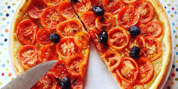 tarte d'été aux légumes tomates chez mémé cours de cuisine à domicile en alsace colmar ©jeenheine